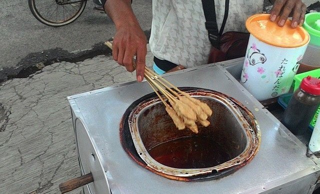 Ini Nih Alasan Makanan Sempol Bisa Booming Banget di Malang