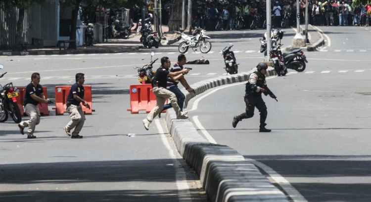 Keren banget nih bapak polisi