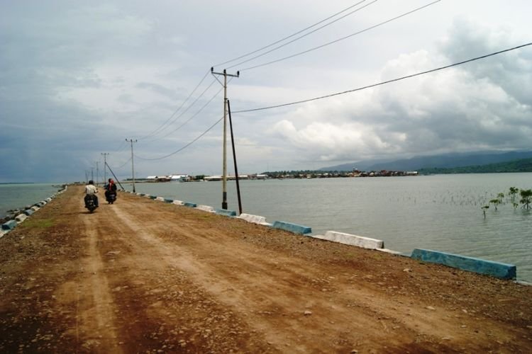 Jalan menuju Pulau Bungin. Aman~