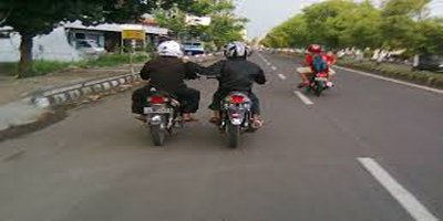 13 Tipe Pengendara Motor yang Ngeselin