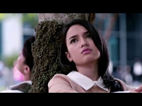 Bella, kakak senior yang ditaksir Bisma.