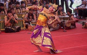 Tari Trunajaya