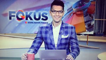 8 News Anchor Kece yang Sukses Bikin Cewek Gagal Fokus Sama Berita. Mana yang Paling Kamu Suka?