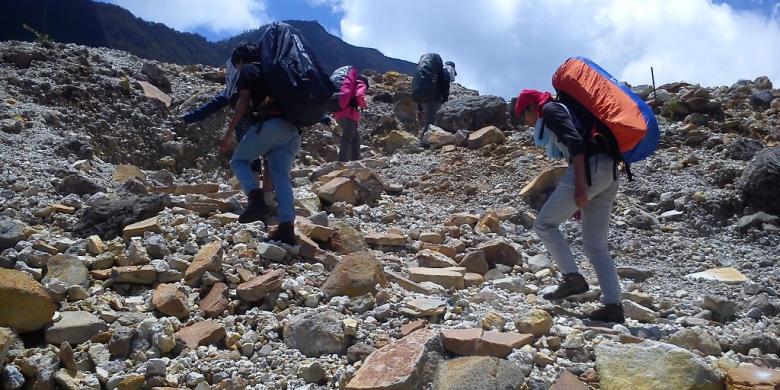 Dear Gunung, Darimu Aku Belajar Tentang Kehidupan