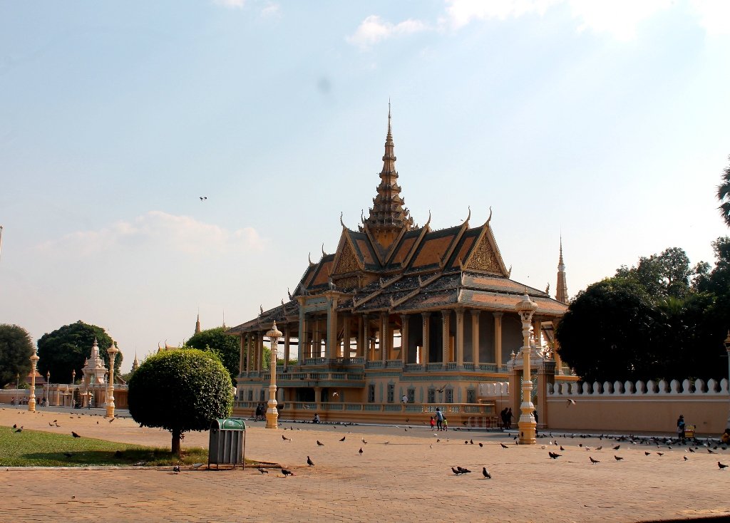 Travelling Singkat ke Phnom Penh? Berkunjunglah ke Tempat-tempat Ini!