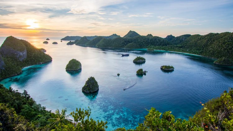 Mimpi Apa yang Bisa Mengalahkan Mimpi ke Raja Ampat? Yuk Wujudkan Nyata Ke Surga Itu!