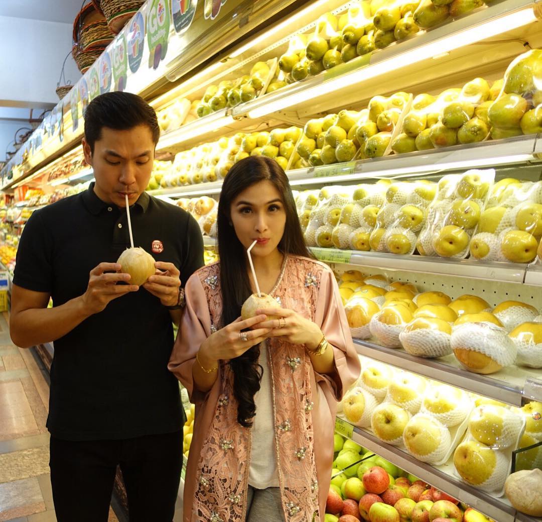 Simak Serunya Foto Prewedding Sandra Dewi di Jepang, Plus Jalan-Jalan Romantis Ke Sana Kemari!