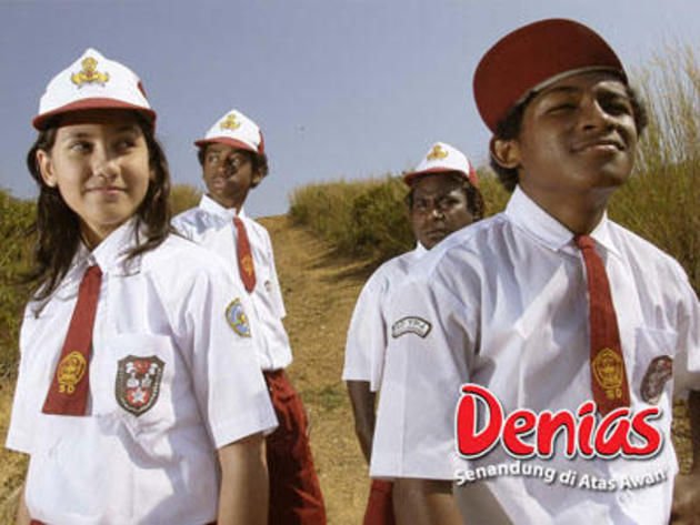 Pevita dalam film Denias, Senandung Di Atas Awan (2006).