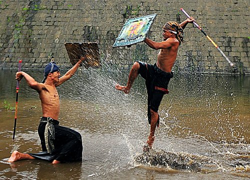 Jangan Ke Lombok, Sob! Bahaya!