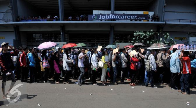 antrian di job fair makin tahun itu makin nambah. kamu masih mau menyerah?