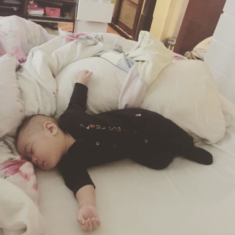 Rafathar bobonya ngiler nggak ya?!