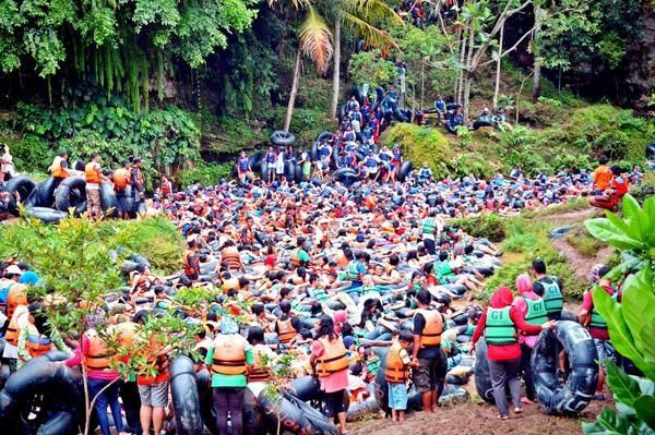 Catet, 6 Destinasi Wisata yang Sebaiknya Nggak Kamu Kunjungi di Liburan Akhir Tahun Ini!