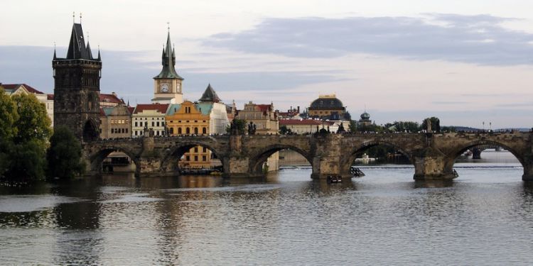 Yuk, menetap di Praha via beasiswa!