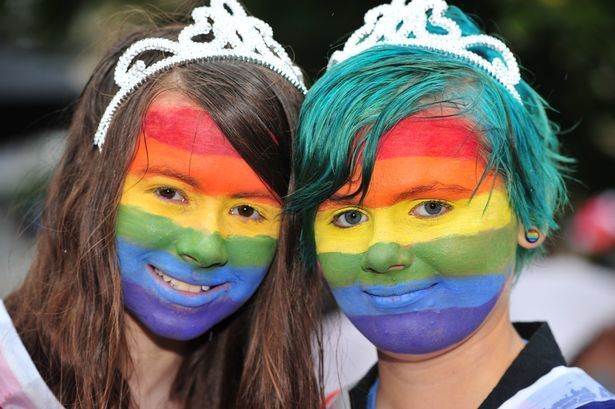 Apa yang Sebaiknya Kamu Lakukan Ketika Tahu Teman Seorang LGBT?