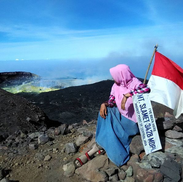 jangan jadikan rok dan hijabmu sebagai halangan