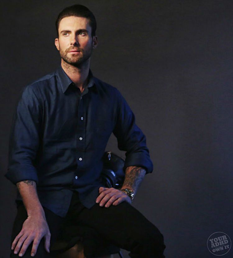 Adam Levine sih emang udah ganteng dari sananya ya