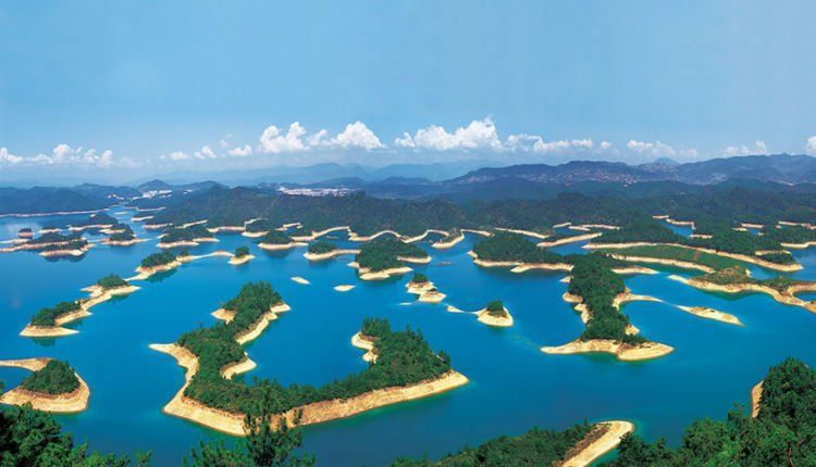 Danau seribu pulau. Hayoo, beneran ada seribu nggak pulaunya?