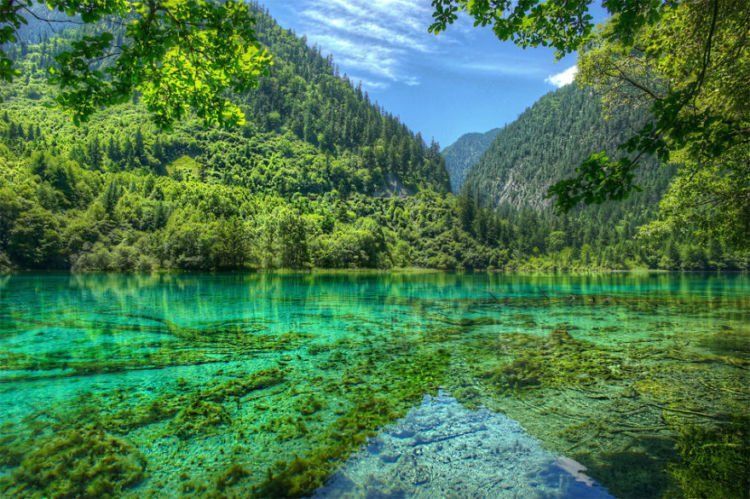 Jiuzhaigou Valley...