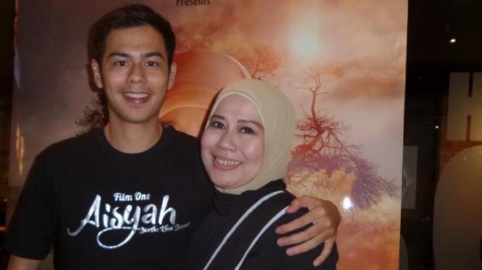 Surya dan sang Bunda, Dewi Yull.