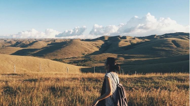 Cantik dan Mulia! Traveling Eva Celia di Sumba yang Bikin Dia Makin Sempurna