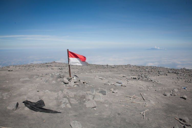 puncak mahameru