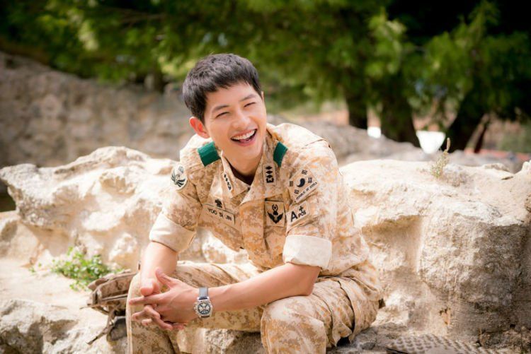 Joong Ki udah keren makin keren aja 