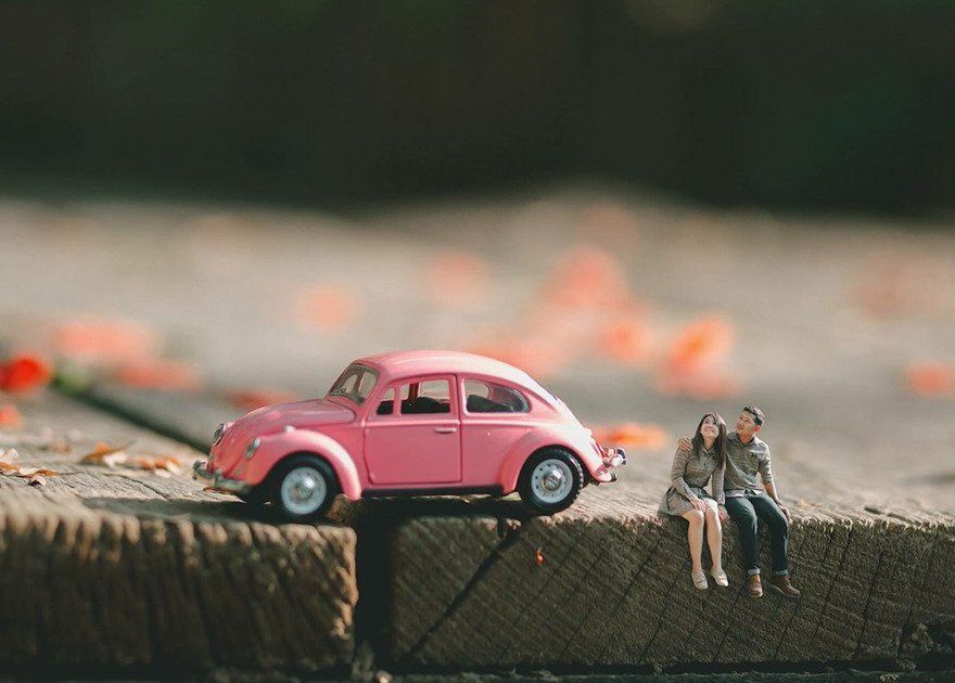 Buat Para Traveler, 15 Foto Prewedding Miniatur Ini Bikin Momen Nikahmu Bakal Lekat di Hati