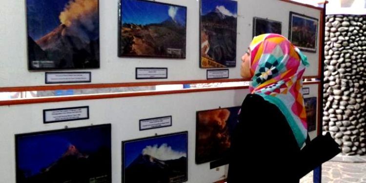 Nggak cuma melihat Merapi dari dekat, tapi bisa sambil belajar juga