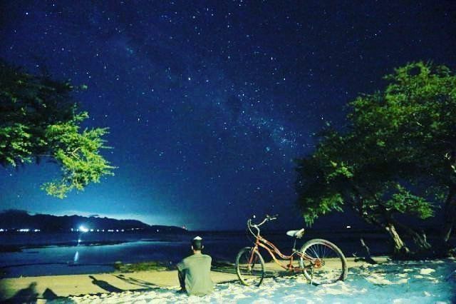 Agustus Nanti, Hujan Meteor Akan Hiasi Langit Indonesia. Pastikan Kamu Tak Akan Menyia-Nyiakannya!