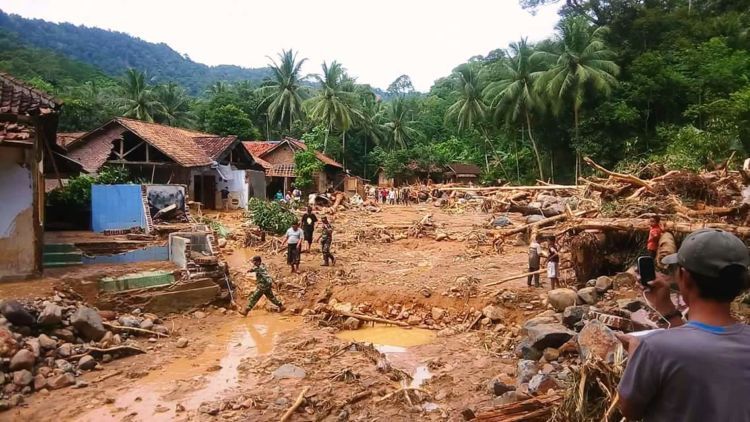 Pelajaran dari Banjir Banten, Alam Adalah Sahabat Manusia. Jangan Sampai Kita yang Merusaknya!