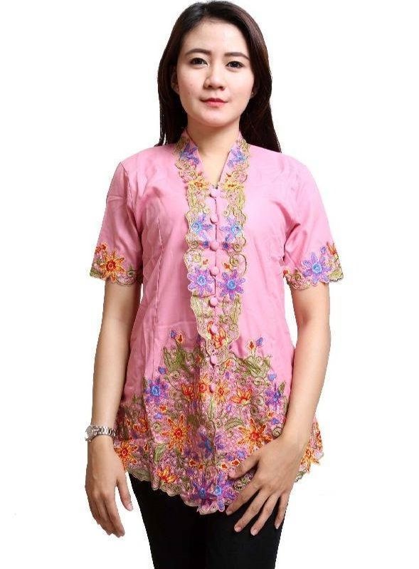 7 Kebaya Simpel yang Cocok Buat Lebaran. Bikin Hari 