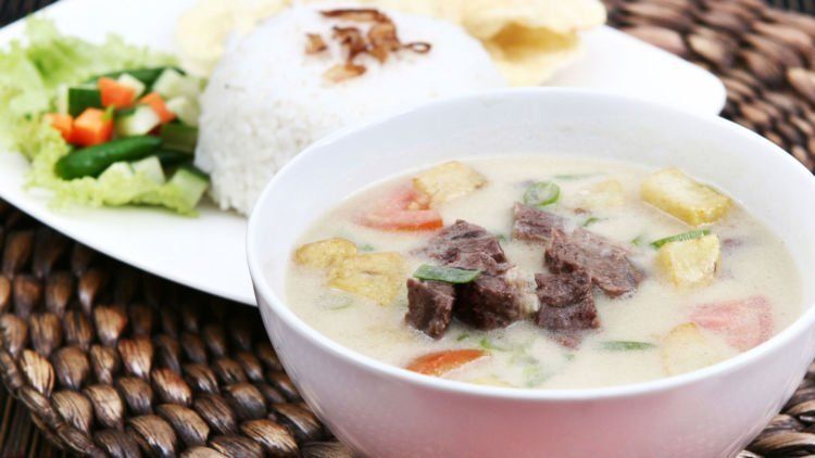 nggak ada yang ngalahin rasanya Soto Betawi Susu