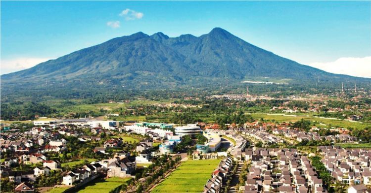 pendakian gunung salak