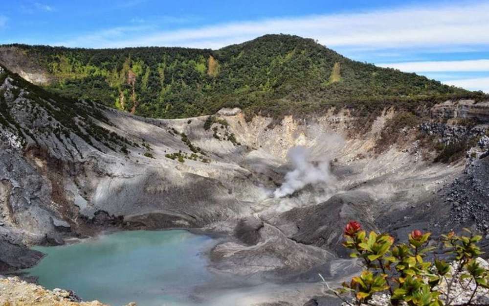 Destinasi Liburan di Daerah Bandung ini Cocok Banget buat Liburan Singkat!