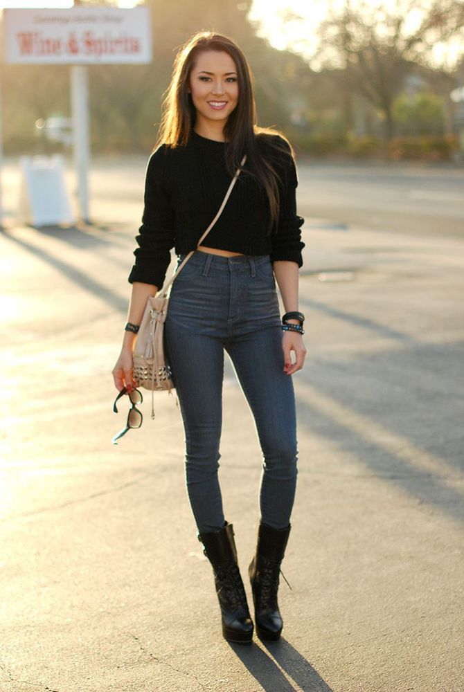 high-waisted jeans