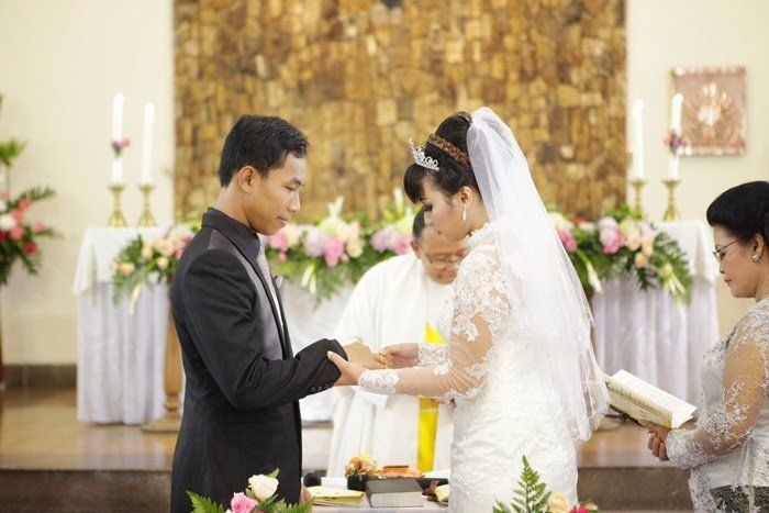 beda nikah surat kota dari Menyiapkan Birokrasi Indonesia, Agama 5 Di Pernikahan