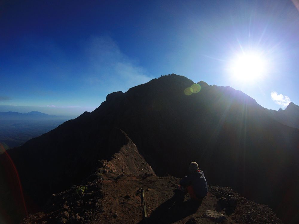 Keistimewaan Gunung Raung yang Harus Kamu Tahu