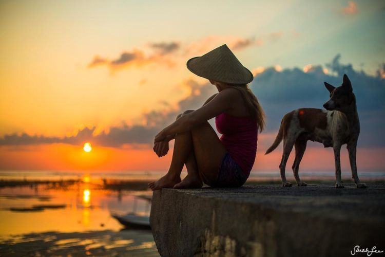 Teal menikmati senja di Bali