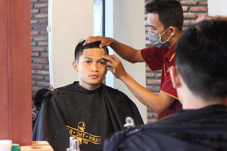 barber tepat, tampan berlipat