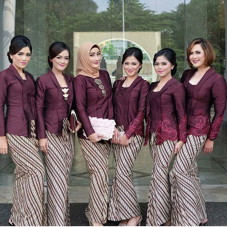 18 Inspirasi Kebaya Pagar Ayu Biar di Kondangan Semakin 