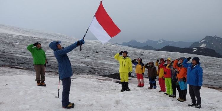 ini yang di Gunung Elbrus, tertinggi di Eropa