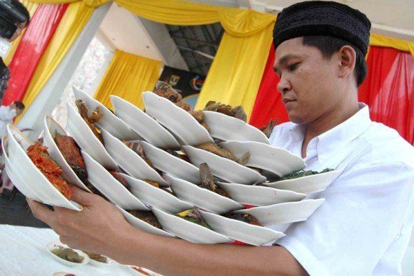 Manatiang piriang ala rumah makan padang