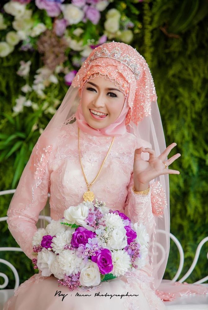 gaun pengantin syar'i simple tapi elegan