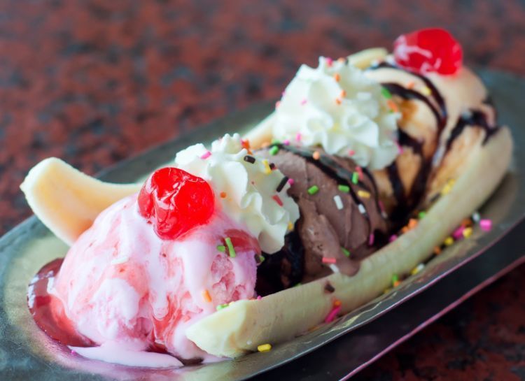 banana split ice cream