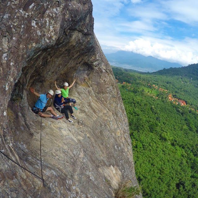 Via Ferrata Pertama di Indonesia yang Ada di Purwakarta