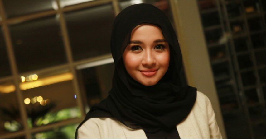 5 Model Hijab Buat Pipi Chubby. Biar Makin Menarik Hati!