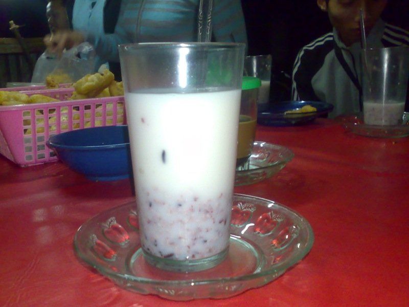 Bukan Alkohol, Minuman Tradisional Ini Asik Loh Buat Jadi Teman Nongkrong!