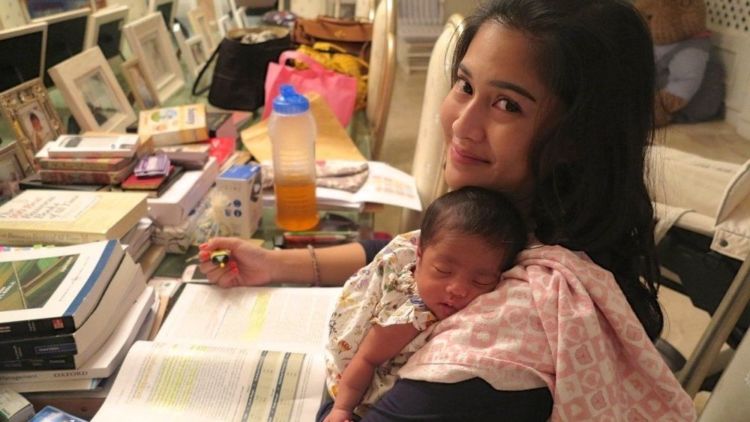 Buatmu Calon Ibu, Inilah 8 Profesi yang Nggak Akan Mengurangi Waktumu Bersama Si Kecil