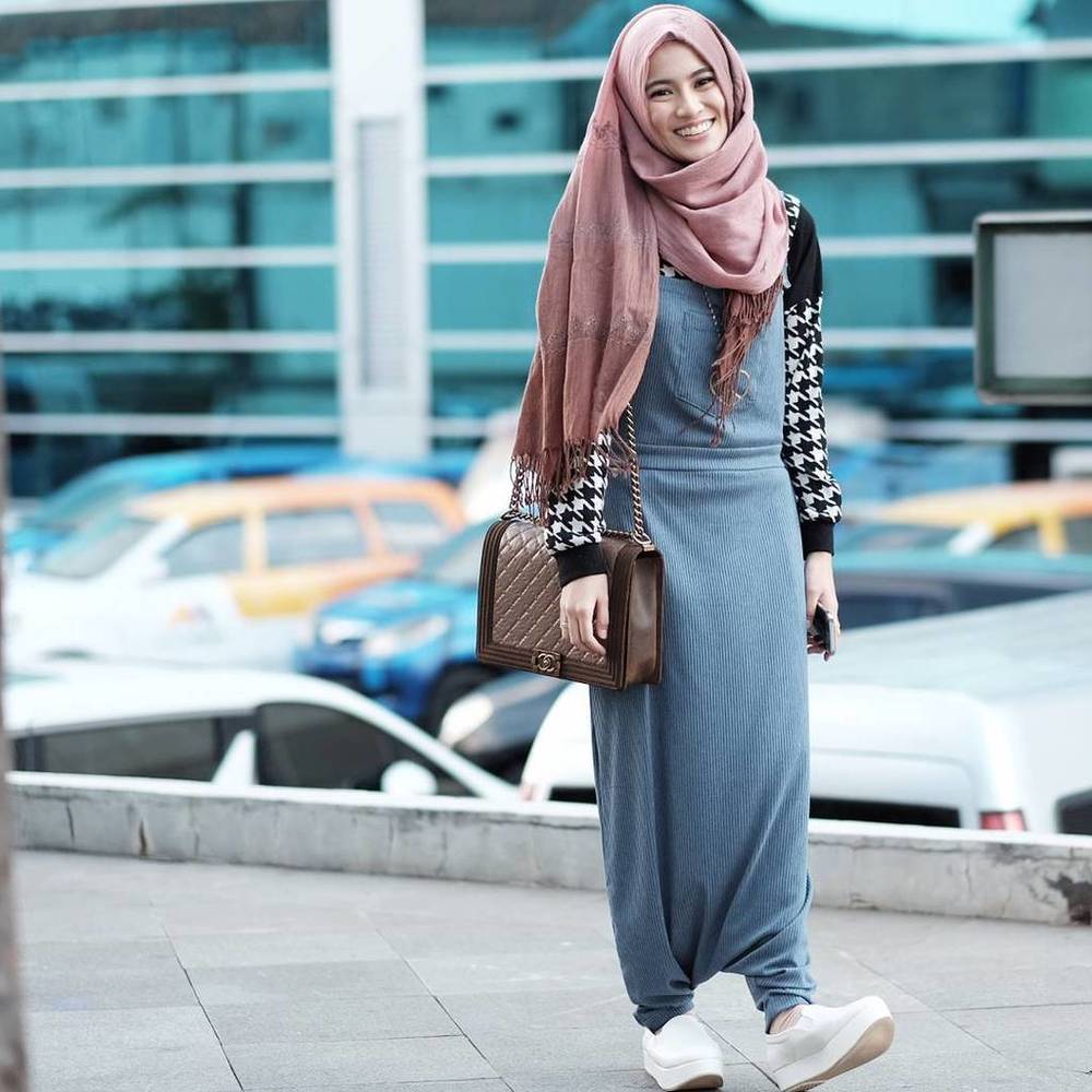 Gaya Para Hijabers yang Patut Kamu Contek Agar Tampil Lebih Fashionable