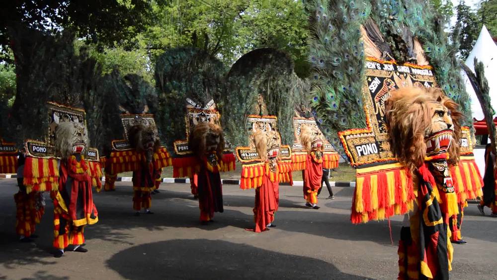 Jangan Mengaku Wong Jowo Timur Kalau Kamu Masih Belum Tahu 7 Tari Eksotis Budaya Ini